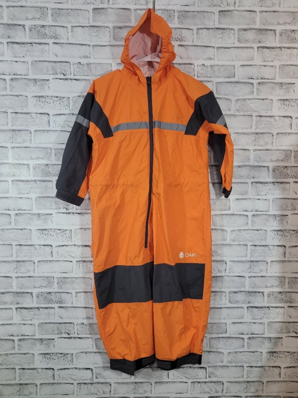 Oaki Unisex Childs One-Piece Rain & Trail Suit Orange size 8/9 Waterproof